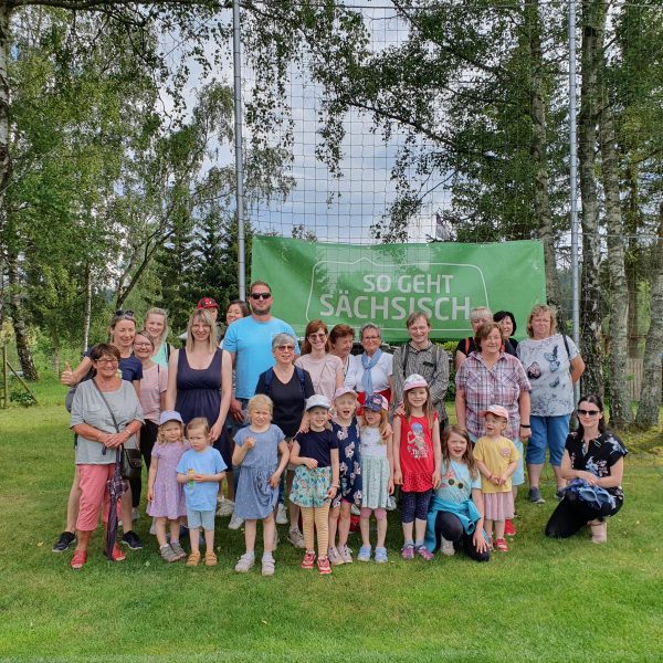 Alljährliche Wanderung vor der Sommerpause ins Dorfcafe Hohendorf mit unseren Jüngsten und den Ältesten Sportlern unserer Abteilung